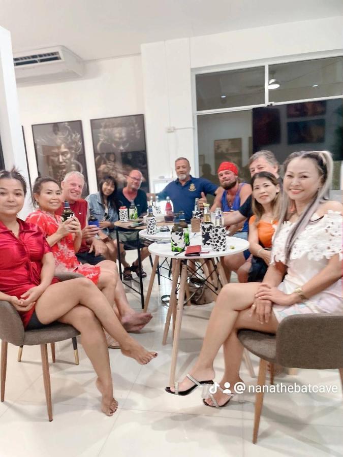 Cafe Nana Hotel Nong Prue ภายนอก รูปภาพ